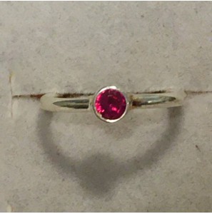 Sproet ring met rood zirkonia - 3093811