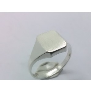 Zilver Graveerring achtkant 9x11 mm mt. 19½ - 3222363