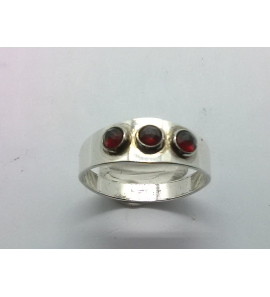 Zilver dames ring met 3x granaat mt. 16¼ - 3221133
