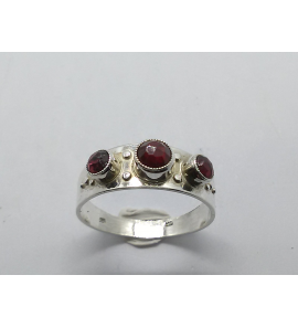 Zilver dames ring met 3x granaat mt. 16¾ - 3221134