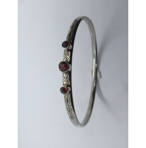 Zilver slavenband dop ovaal met 3 granaatjes 60x53 mm - 3222124