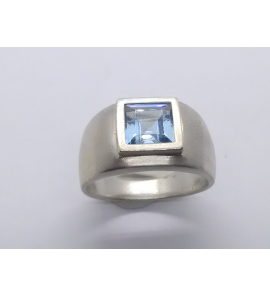 Zilver Uni-sex ring 12 mm met zirkonia lichtblauw mt. 19½ - 3222204
