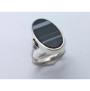 Zilver dames ring met streep-agaat ovaal mt. 17½ - 3222245