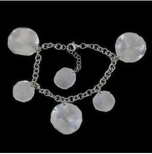 Sanjoya Moskou armband met enkele kleine(15mm)en grotere hangers(25mm) 17-20 cm - 3223365