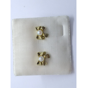 Goud oorknop strikje met cultive parel 3 mm - 3241359